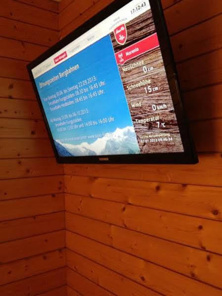 科里纳酒店 萨斯费 外观 照片
